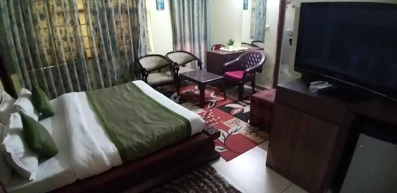 Hotel Home Stay Dwarka Delhi  Ngoại thất bức ảnh