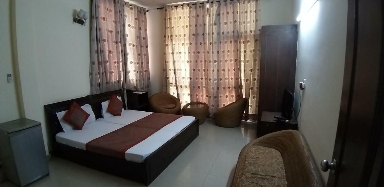 Hotel Home Stay Dwarka Delhi  Ngoại thất bức ảnh